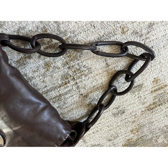 Chanel Ring Shoulder Bag - Picture 9 of 9